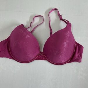 Vanity Fair Fuchsia Lace Bra